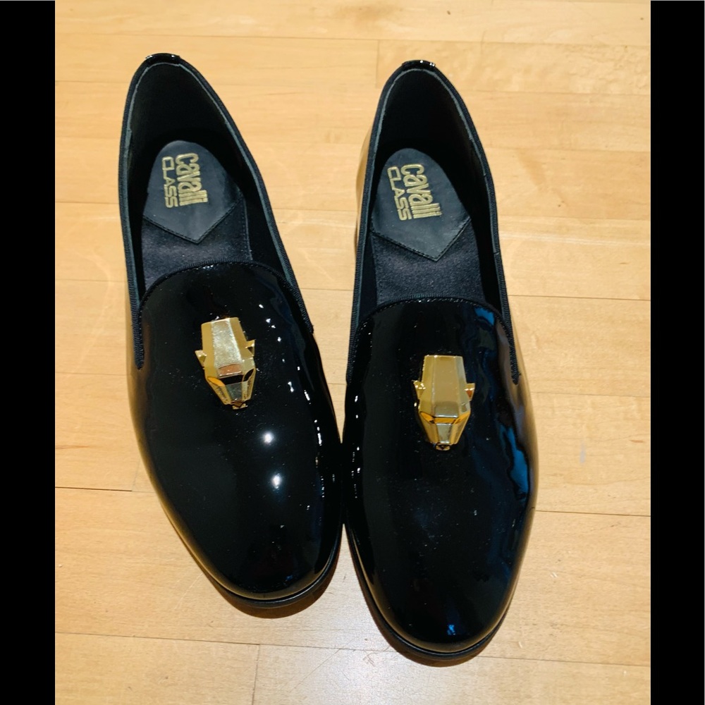 Black shoes